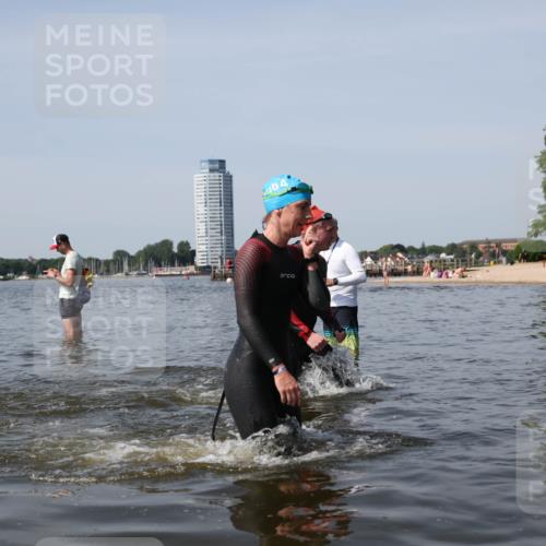 22.06.2025 - Viking Triathlon Michael Strokosch http://msf.ph/oto/8058449 22.06.2025 10:48:52 Schwimmen 166, 607 meine-sportfotos.de