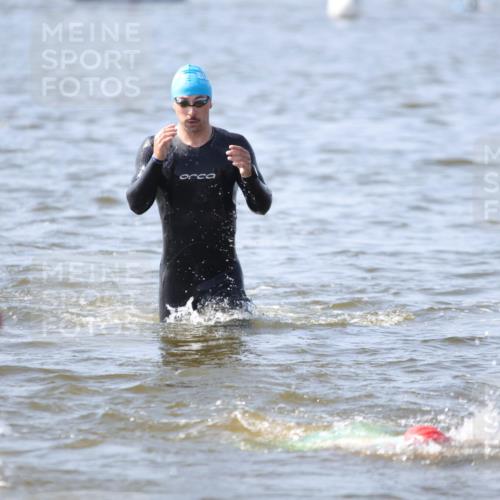 22.06.2025 - Viking Triathlon H.Heesch http://msf.ph/oto/8058528 22.06.2025 10:27:31 Schwimmen 1, 176, 272, 286, 611 meine-sportfotos.de