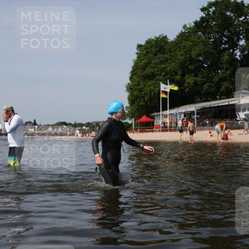 22.06.2025 - Viking Triathlon Michael Strokosch http://msf.ph/oto/8058869 22.06.2025 10:50:14 Schwimmen 97, 431, 463 meine-sportfotos.de