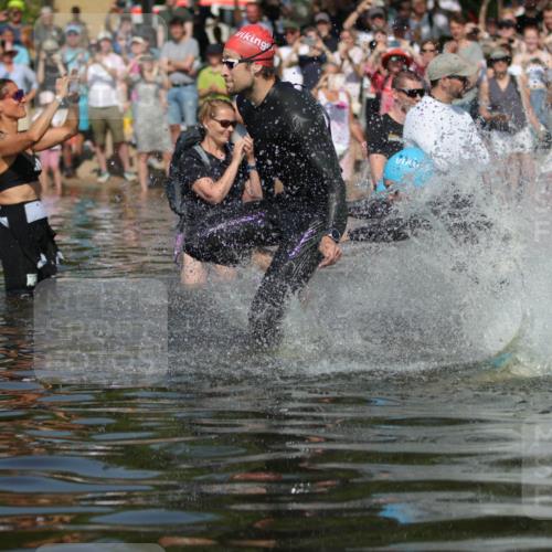 22.06.2025 - Viking Triathlon H.Heesch http://msf.ph/oto/8058977 22.06.2025 10:00:15 Schwimmen 2, 4, 10, 49, 81, 100, 122, 329, 420, 485, 521, 544, 609, 611 meine-sportfotos.de
