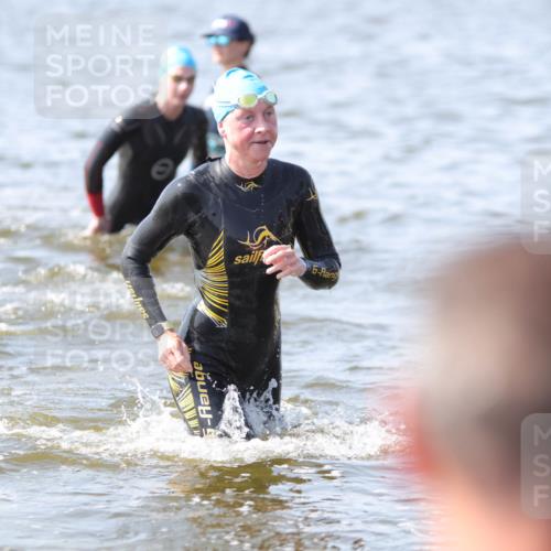 22.06.2025 - Viking Triathlon H.Heesch http://msf.ph/oto/8058989 22.06.2025 10:30:02 Schwimmen 132, 175, 203, 264, 299, 374, 473, 491, 626 meine-sportfotos.de