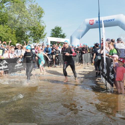 22.06.2025 - Viking Triathlon KatJ http://msf.ph/oto/8059004 22.06.2025 10:00:17 Schwimmen 2, 4, 10, 49, 81, 100, 122, 329, 420, 455, 473, 485, 521, 544, 557, 609, 610, 611, 617 meine-sportfotos.de
