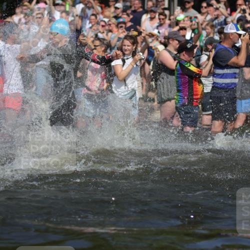 22.06.2025 - Viking Triathlon H.Heesch http://msf.ph/oto/8059011 22.06.2025 10:00:18 Schwimmen 2, 4, 10, 15, 28, 49, 81, 100, 122, 175, 288, 329, 367, 420, 455, 473, 485, 521, 544, 557, 609, 610, 611, 617 meine-sportfotos.de