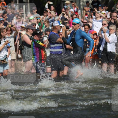 22.06.2025 - Viking Triathlon H.Heesch http://msf.ph/oto/8059015 22.06.2025 10:00:20 Schwimmen 2, 4, 6, 10, 14, 15, 28, 46, 49, 81, 100, 122, 175, 176, 286, 288, 329, 367, 420, 455, 473, 485, 521, 544, 557, 609, 610, 611, 617 meine-sportfotos.de