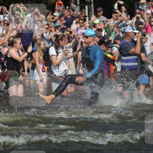 22.06.2025 - Viking Triathlon H.Heesch http://msf.ph/oto/8059020 22.06.2025 10:00:20 Schwimmen 2, 4, 6, 10, 14, 15, 28, 46, 49, 81, 100, 122, 175, 176, 286, 288, 329, 367, 420, 455, 473, 485, 521, 544, 557, 609, 610, 611, 617 meine-sportfotos.de