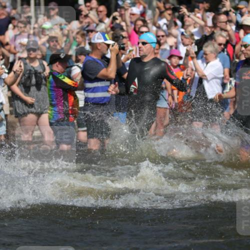 22.06.2025 - Viking Triathlon H.Heesch http://msf.ph/oto/8059033 22.06.2025 10:00:23 Schwimmen 2, 4, 6, 10, 14, 15, 28, 46, 49, 52, 81, 100, 122, 152, 175, 176, 198, 230, 286, 288, 329, 367, 420, 455, 473, 485, 544, 557, 609, 610, 611, 617, 661 meine-sportfotos.de