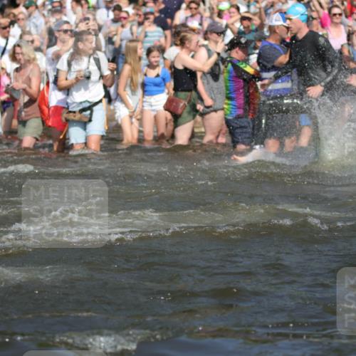 22.06.2025 - Viking Triathlon H.Heesch http://msf.ph/oto/8059105 22.06.2025 10:00:34 Schwimmen 1, 6, 7, 8, 11, 13, 14, 30, 45, 46, 52, 87, 152, 176, 178, 196, 198, 200, 230, 286, 374, 401, 414, 526, 534, 616, 623, 628, 641, 642, 651, 661 meine-sportfotos.de
