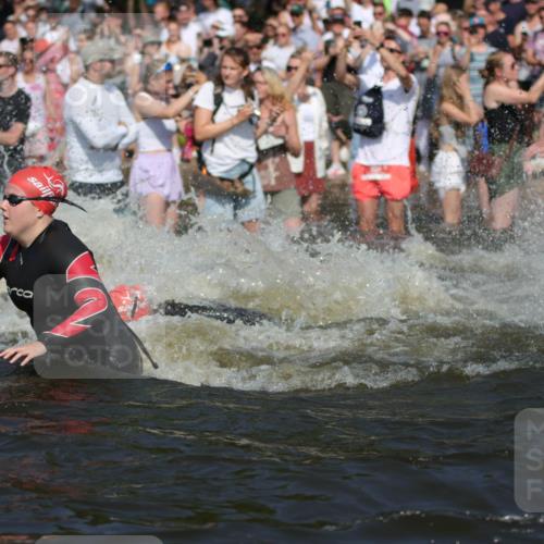 22.06.2025 - Viking Triathlon H.Heesch http://msf.ph/oto/8059122 22.06.2025 10:00:37 Schwimmen 1, 7, 8, 9, 11, 13, 30, 45, 52, 87, 145, 178, 196, 200, 368, 374, 401, 414, 526, 534, 612, 613, 616, 623, 628, 641, 642, 651 meine-sportfotos.de