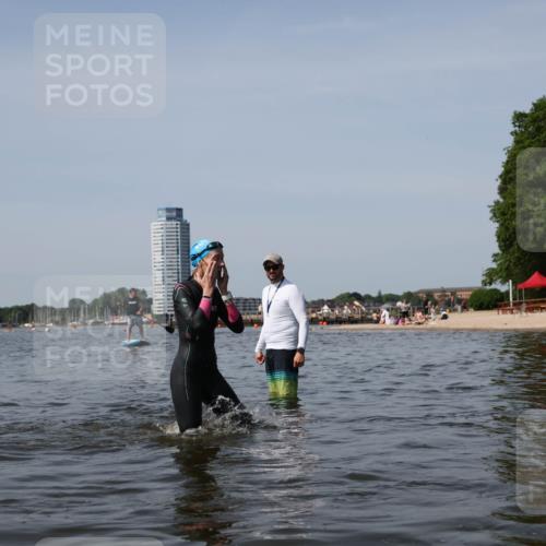 22.06.2025 - Viking Triathlon Michael Strokosch http://msf.ph/oto/8059167 22.06.2025 10:51:11 Schwimmen 308, 436, 484 meine-sportfotos.de