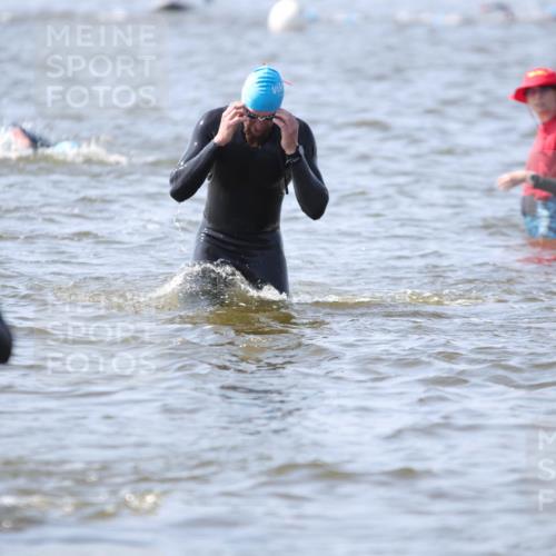 22.06.2025 - Viking Triathlon H.Heesch http://msf.ph/oto/8059192 22.06.2025 10:31:16 Schwimmen 3, 8, 216, 236, 237, 311, 330, 469, 549 meine-sportfotos.de