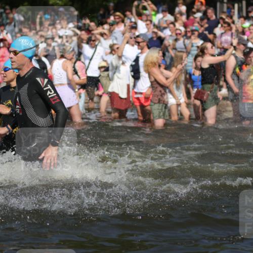 22.06.2025 - Viking Triathlon H.Heesch http://msf.ph/oto/8059211 22.06.2025 10:00:44 Schwimmen 7, 8, 9, 11, 87, 132, 145, 178, 184, 200, 258, 289, 301, 306, 352, 368, 414, 491, 526, 612, 613, 616, 628, 630, 641, 642, 652 meine-sportfotos.de