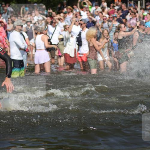 22.06.2025 - Viking Triathlon H.Heesch http://msf.ph/oto/8059220 22.06.2025 10:00:45 Schwimmen 7, 8, 9, 11, 132, 145, 178, 184, 200, 258, 289, 301, 306, 352, 368, 414, 491, 526, 612, 613, 616, 628, 630, 641, 642, 652 meine-sportfotos.de