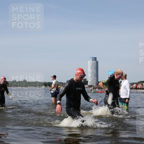 22.06.2025 - Viking Triathlon Michael Strokosch http://msf.ph/oto/8059407 22.06.2025 10:41:40 Schwimmen 58, 142, 194, 220, 505, 625, 629 meine-sportfotos.de