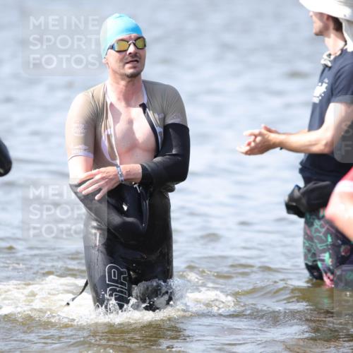 22.06.2025 - Viking Triathlon H.Heesch http://msf.ph/oto/8059469 22.06.2025 10:32:02 Schwimmen 63, 87, 193, 207, 214, 226, 271, 435, 449, 464, 488, 658 meine-sportfotos.de