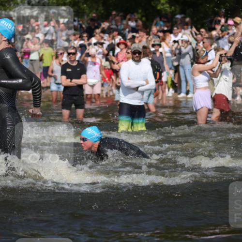 22.06.2025 - Viking Triathlon H.Heesch http://msf.ph/oto/8059500 22.06.2025 10:01:06 Schwimmen 12, 50, 63, 113, 124, 131, 147, 236, 294, 330, 347, 350, 443, 458, 488 meine-sportfotos.de