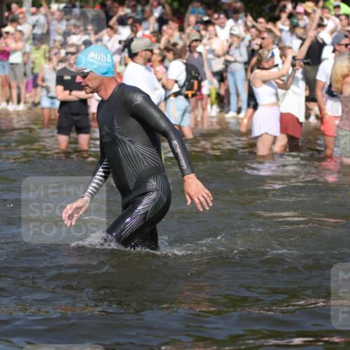 22.06.2025 - Viking Triathlon H.Heesch http://msf.ph/oto/8059546 22.06.2025 10:01:08 Schwimmen 12, 50, 63, 113, 124, 131, 147, 236, 294, 330, 347, 350, 443, 458, 488 meine-sportfotos.de