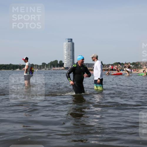 22.06.2025 - Viking Triathlon Michael Strokosch http://msf.ph/oto/8059585 22.06.2025 10:42:01 Schwimmen 78, 159, 199, 221 meine-sportfotos.de