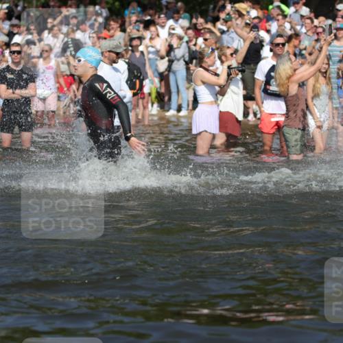 22.06.2025 - Viking Triathlon H.Heesch http://msf.ph/oto/8059586 22.06.2025 10:01:11 Schwimmen 12, 53, 63, 131, 147, 173, 214, 294, 330, 341, 350, 443, 444, 458, 488 meine-sportfotos.de