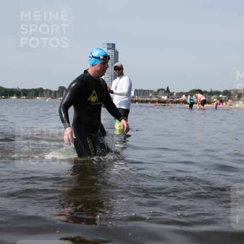 22.06.2025 - Viking Triathlon Michael Strokosch http://msf.ph/oto/8059589 22.06.2025 10:52:53 Schwimmen 106, 160, 656 meine-sportfotos.de