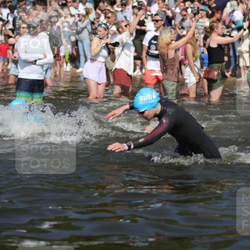 22.06.2025 - Viking Triathlon H.Heesch http://msf.ph/oto/8059605 22.06.2025 10:01:12 Schwimmen 12, 53, 63, 131, 147, 173, 214, 294, 330, 341, 350, 443, 444, 458, 488 meine-sportfotos.de
