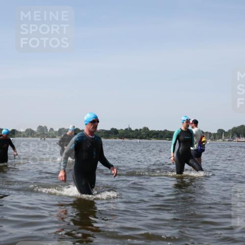 22.06.2025 - Viking Triathlon Michael Strokosch http://msf.ph/oto/8059665 22.06.2025 10:42:11 Schwimmen 16, 78, 159, 281, 290, 326, 460, 465 meine-sportfotos.de