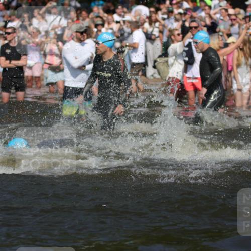22.06.2025 - Viking Triathlon H.Heesch http://msf.ph/oto/8059679 22.06.2025 10:01:17 Schwimmen 38, 53, 131, 147, 173, 214, 284, 287, 311, 330, 341, 443, 444, 488, 643 meine-sportfotos.de