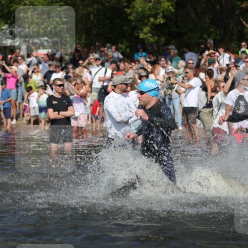 22.06.2025 - Viking Triathlon H.Heesch http://msf.ph/oto/8059707 22.06.2025 10:01:20 Schwimmen 38, 53, 173, 203, 214, 216, 224, 284, 287, 311, 341, 381, 393, 444, 643 meine-sportfotos.de