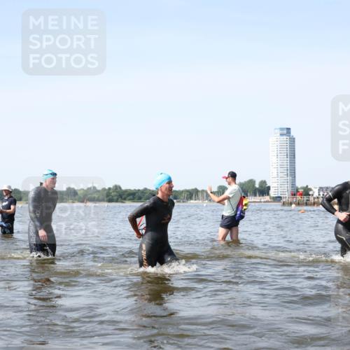 22.06.2025 - Viking Triathlon Michael Strokosch http://msf.ph/oto/8059709 22.06.2025 10:42:17 Schwimmen 16, 65, 78, 192, 281, 290, 326, 460, 465 meine-sportfotos.de