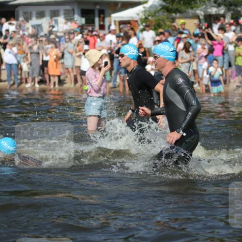 22.06.2025 - Viking Triathlon H.Heesch http://msf.ph/oto/8059783 22.06.2025 10:01:28 Schwimmen 38, 99, 162, 203, 216, 224, 226, 237, 284, 287, 311, 381, 393, 510, 643 meine-sportfotos.de