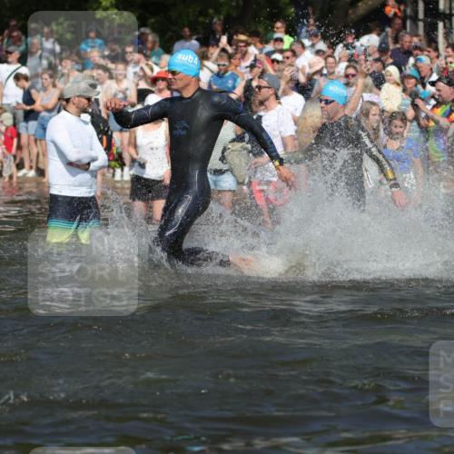 22.06.2025 - Viking Triathlon H.Heesch http://msf.ph/oto/8059818 22.06.2025 10:01:30 Schwimmen 99, 162, 203, 216, 224, 226, 237, 272, 381, 393, 399, 461, 507, 510, 626 meine-sportfotos.de