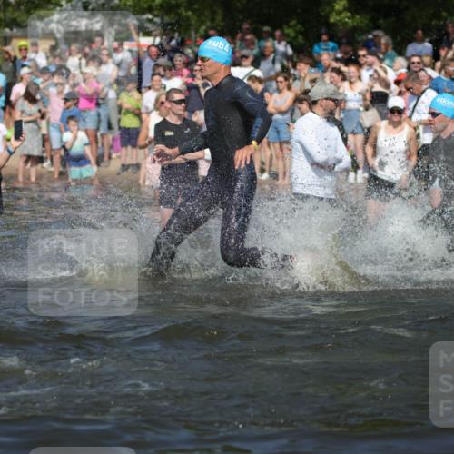 22.06.2025 - Viking Triathlon H.Heesch http://msf.ph/oto/8059826 22.06.2025 10:01:31 Schwimmen 99, 162, 203, 216, 224, 226, 237, 272, 381, 393, 399, 461, 507, 510, 626 meine-sportfotos.de
