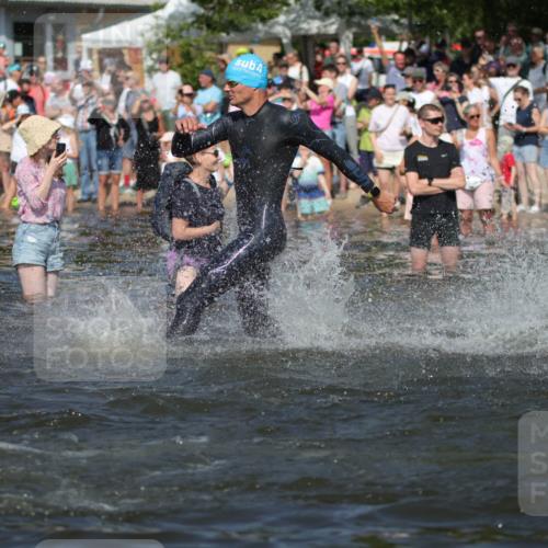 22.06.2025 - Viking Triathlon H.Heesch http://msf.ph/oto/8059836 22.06.2025 10:01:31 Schwimmen 99, 162, 203, 216, 224, 226, 237, 272, 381, 393, 399, 461, 507, 510, 626 meine-sportfotos.de