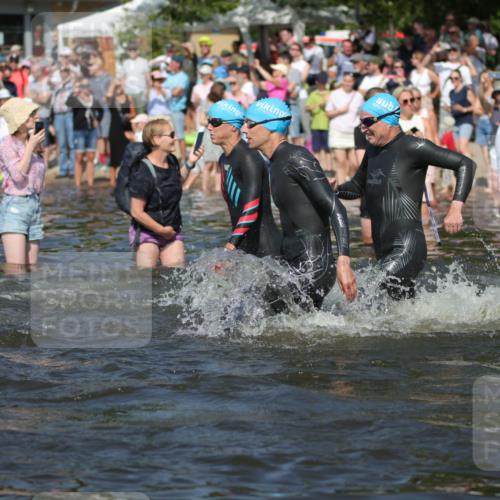 22.06.2025 - Viking Triathlon H.Heesch http://msf.ph/oto/8059861 22.06.2025 10:01:33 Schwimmen 99, 162, 203, 216, 224, 226, 237, 272, 381, 393, 399, 461, 507, 510, 626 meine-sportfotos.de