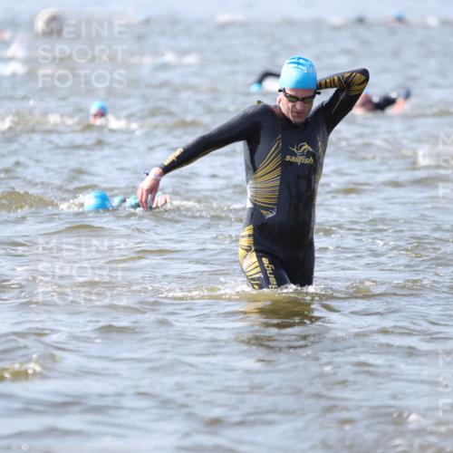 22.06.2025 - Viking Triathlon H.Heesch http://msf.ph/oto/8059902 22.06.2025 10:34:16 Schwimmen 46, 70, 294, 297, 306, 366, 430, 486, 520, 527, 618, 635 meine-sportfotos.de