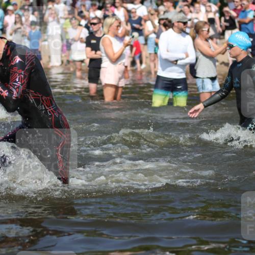 22.06.2025 - Viking Triathlon H.Heesch http://msf.ph/oto/8060084 22.06.2025 10:01:58 Schwimmen 3, 17, 80, 91, 125, 158, 271, 278, 299, 304, 355, 435, 449, 551, 618 meine-sportfotos.de