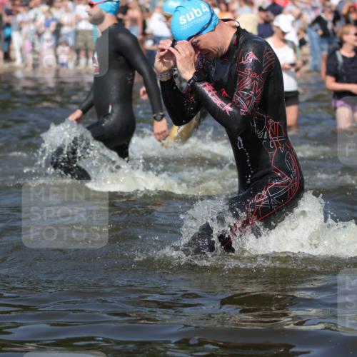 22.06.2025 - Viking Triathlon H.Heesch http://msf.ph/oto/8060104 22.06.2025 10:01:59 Schwimmen 3, 17, 80, 91, 127, 137, 278, 299, 304, 365, 415, 435, 449, 551, 618 meine-sportfotos.de