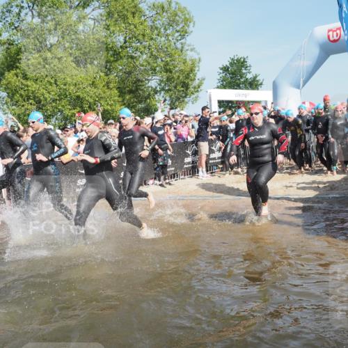22.06.2025 - Viking Triathlon KatJ http://msf.ph/oto/8060128 22.06.2025 10:00:33 Schwimmen 1, 6, 7, 11, 13, 14, 30, 45, 46, 52, 87, 152, 176, 178, 196, 198, 200, 230, 286, 374, 401, 526, 534, 623, 628, 641, 642, 651, 661 meine-sportfotos.de