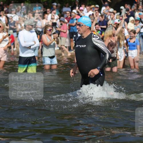 22.06.2025 - Viking Triathlon H.Heesch http://msf.ph/oto/8060133 22.06.2025 10:02:04 Schwimmen 17, 91, 107, 127, 137, 149, 278, 299, 365, 387, 415, 435, 449, 492, 551 meine-sportfotos.de