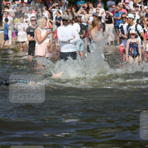 22.06.2025 - Viking Triathlon H.Heesch http://msf.ph/oto/8060175 22.06.2025 10:02:07 Schwimmen 107, 127, 137, 149, 247, 278, 299, 365, 387, 415, 435, 449, 492, 522, 551 meine-sportfotos.de