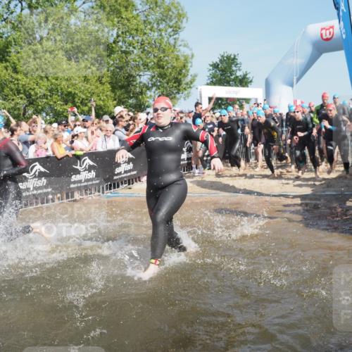 22.06.2025 - Viking Triathlon KatJ http://msf.ph/oto/8060186 22.06.2025 10:00:33 Schwimmen 1, 6, 7, 11, 13, 14, 30, 45, 46, 52, 87, 152, 176, 178, 196, 198, 200, 230, 286, 374, 401, 526, 534, 623, 628, 641, 642, 651, 661 meine-sportfotos.de