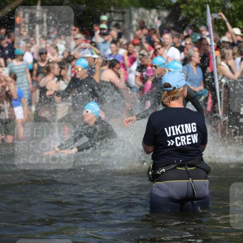 22.06.2025 - Viking Triathlon H.Heesch http://msf.ph/oto/8060220 22.06.2025 10:02:15 Schwimmen 21, 75, 107, 139, 149, 207, 247, 255, 309, 331, 382, 387, 464, 469, 522 meine-sportfotos.de