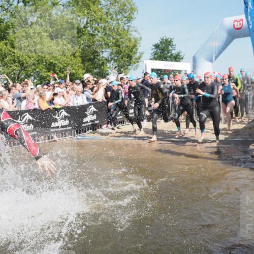 22.06.2025 - Viking Triathlon KatJ http://msf.ph/oto/8060237 22.06.2025 10:00:34 Schwimmen 1, 6, 7, 8, 11, 13, 14, 30, 45, 46, 52, 87, 152, 176, 178, 196, 198, 200, 230, 286, 374, 401, 414, 526, 534, 616, 623, 628, 641, 642, 651, 661 meine-sportfotos.de