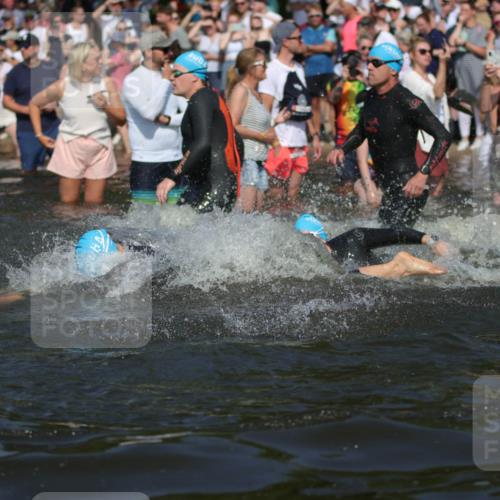 22.06.2025 - Viking Triathlon H.Heesch http://msf.ph/oto/8060255 22.06.2025 10:02:16 Schwimmen 21, 75, 107, 139, 149, 207, 247, 255, 309, 331, 382, 387, 464, 469, 522 meine-sportfotos.de