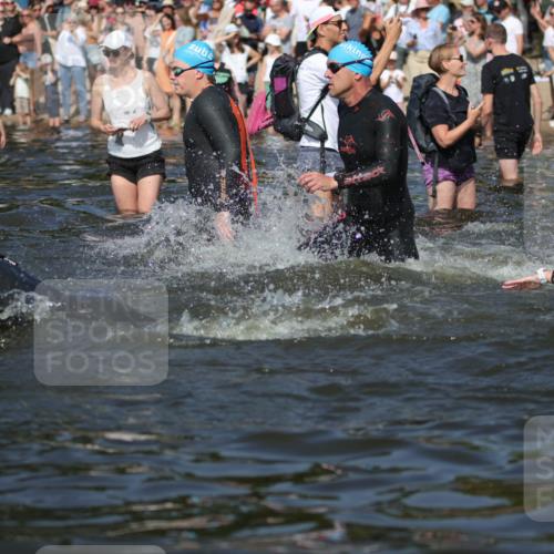 22.06.2025 - Viking Triathlon H.Heesch http://msf.ph/oto/8060299 22.06.2025 10:02:18 Schwimmen 21, 75, 107, 139, 149, 207, 247, 255, 309, 331, 382, 387, 464, 469, 522 meine-sportfotos.de
