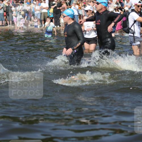 22.06.2025 - Viking Triathlon H.Heesch http://msf.ph/oto/8060313 22.06.2025 10:02:18 Schwimmen 21, 75, 107, 139, 149, 207, 247, 255, 309, 331, 382, 387, 464, 469, 522 meine-sportfotos.de