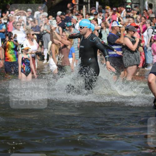 22.06.2025 - Viking Triathlon H.Heesch http://msf.ph/oto/8060335 22.06.2025 10:02:21 Schwimmen 21, 75, 78, 103, 139, 180, 207, 255, 265, 283, 309, 331, 382, 464, 469 meine-sportfotos.de