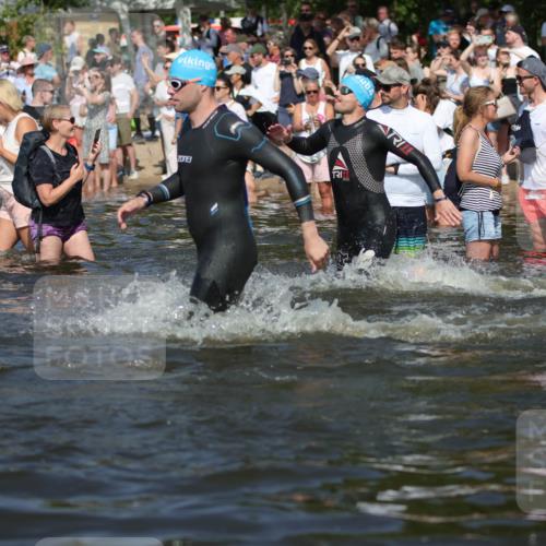 22.06.2025 - Viking Triathlon H.Heesch http://msf.ph/oto/8060366 22.06.2025 10:02:22 Schwimmen 21, 75, 78, 103, 139, 180, 207, 255, 265, 283, 309, 331, 382, 464, 469 meine-sportfotos.de