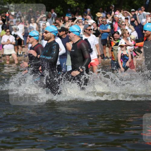 22.06.2025 - Viking Triathlon H.Heesch http://msf.ph/oto/8060413 22.06.2025 10:02:27 Schwimmen 75, 78, 103, 180, 188, 189, 255, 265, 283, 331, 464, 469, 520, 532, 549 meine-sportfotos.de