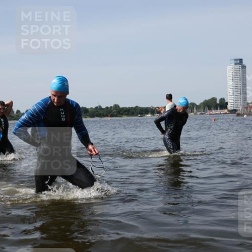 22.06.2025 - Viking Triathlon Michael Strokosch http://msf.ph/oto/8060426 22.06.2025 10:43:39 Schwimmen 410, 480, 501, 531, 620 meine-sportfotos.de