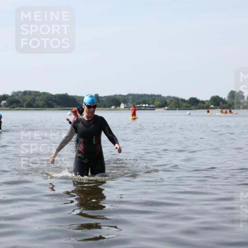 22.06.2025 - Viking Triathlon Michael Strokosch http://msf.ph/oto/8060440 22.06.2025 10:58:39 Schwimmen 268 meine-sportfotos.de